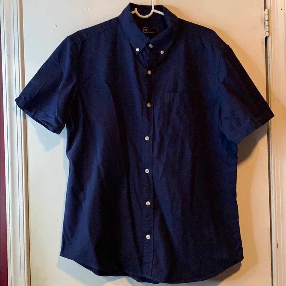Gap Men’s Short Sleeve Button-Up Blue Size Large